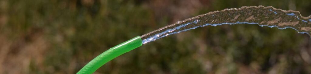 สายยางรดน้ำ ฟ้าเด้ง เกรด A หนาพิเศษ ไม่พับ ไม่หัก ไม่งอ ทนแดด ทนฝน ใช้งานได้นับ 10 ปี